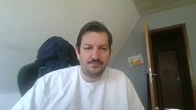 Snapshot of Golffahrer1982 chatting on 4, 3, 2026 Golffahrer1982 online show from 4, 3, 2026