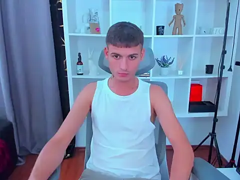 andboyfor6 online show from 11, 9, 2025