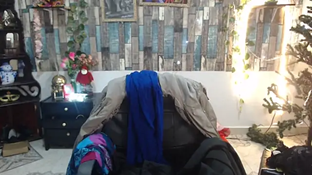 KarimaSarabe online show from 3, 12, 2025