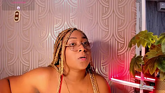 Snapshot of AmmyNoirr chatting on 5, 3, 2025 AmmyNoirr online show from 5, 3, 2025