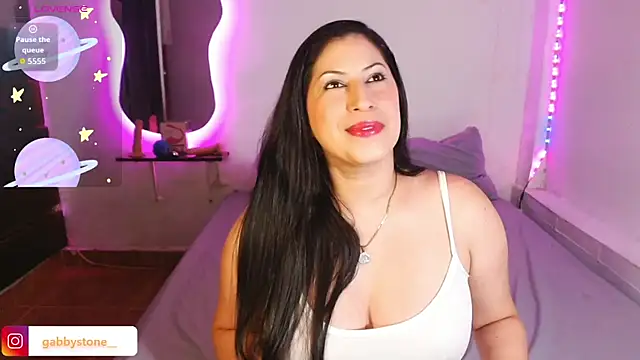 Gabby stone  online show from 1, 12, 2025