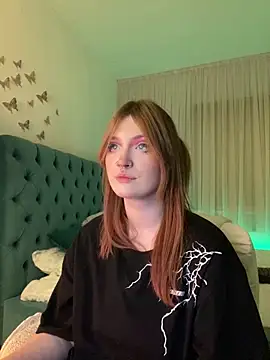  Chlo  e online show from 23, 2, 2025