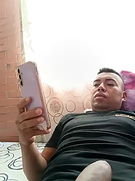 Snapshot of Diego_leon27 chatting on 24, 4, 2026 Diego leon27 online show from 24, 4, 2026