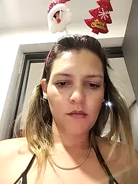 Mia Hampton online show from 23, 12, 2024