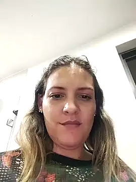 Mia Hampton online show from 18, 1, 2025