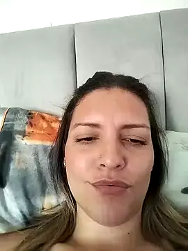 Mia Hampton online show from 21, 1, 2025