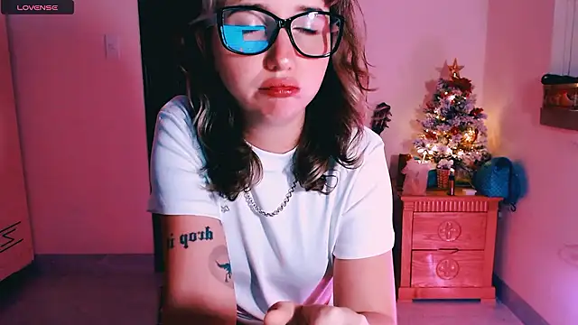 Cosmo Riri online show from 17, 1, 2026