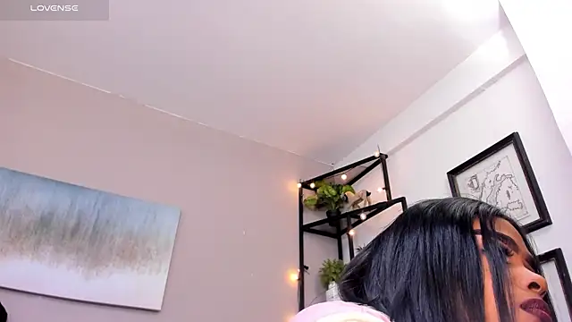 Briana Wells  online show from 26, 3, 2026