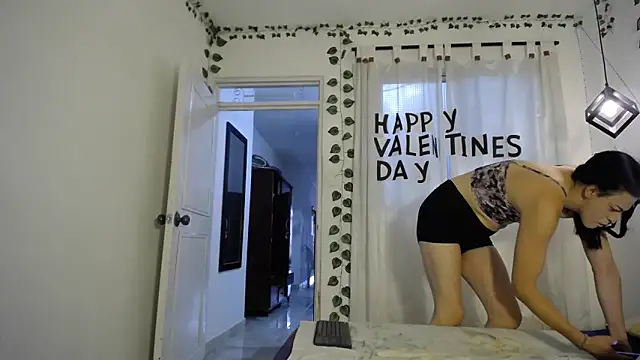 Snapshot of ivonne__hott1 chatting on 14, 2, 2026 ivonne hott1 online show from 14, 2, 2026