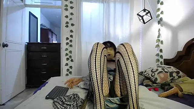 Snapshot of ivonne__hott1 chatting on 23, 2, 2026 ivonne hott1 online show from 23, 2, 2026