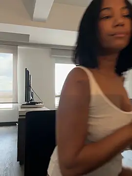 Snapshot of Isabella2603 chatting on 21, 3, 2025 Isabella2603 online show from 21, 3, 2025