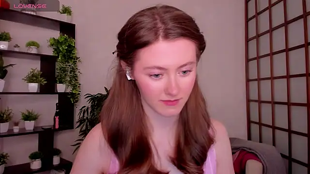 KateCuddle online show from 13, 3, 2026