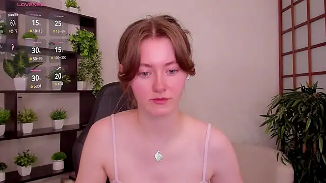 Snapshot of KateCuddle chatting on 21, 7, 2026 KateCuddle online show from 21, 7, 2026