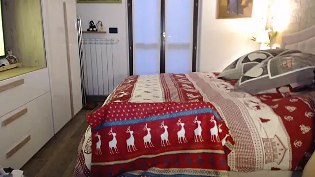 Snapshot of lulu_italy chatting on 7, 1, 2026 lulu italy online show from 7, 1, 2026