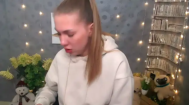 Sport Tall Doll online show from 11, 3, 2025