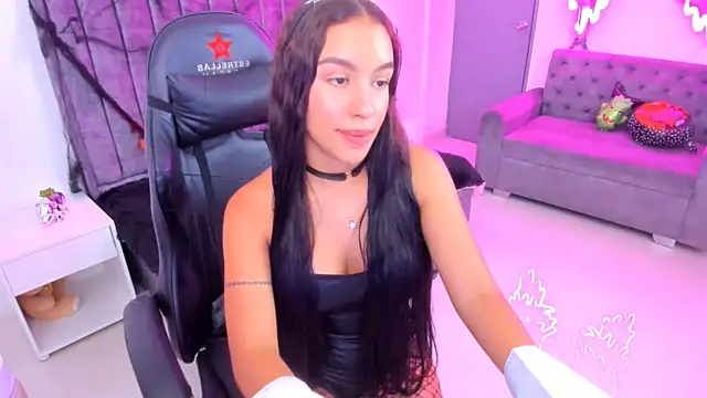 xiomara  cortes online show from 30, 10, 2025