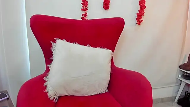 Snapshot of julieta_evans_ chatting on 22, 1, 2025 julieta evans online show from 22, 1, 2025