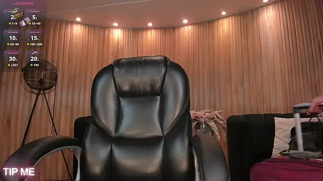 Snapshot of SophieBarnett chatting on 26, 6, 2026 SophieBarnett online show from 26, 6, 2026