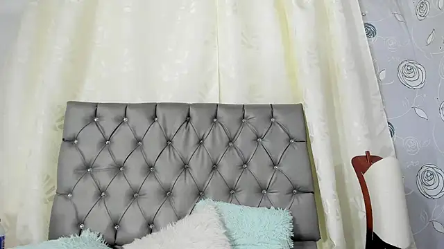 Snapshot of luna_evaa chatting on 18, 2, 2025 luna evaa online show from 18, 2, 2025