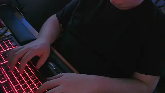 Smallcock22 online show from 25, 3, 2026