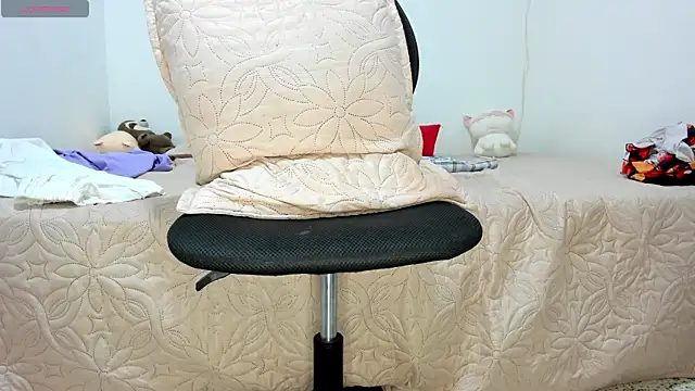 santhi lee online show from 4, 4, 2026