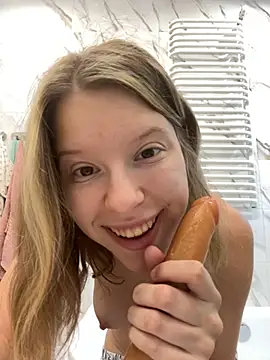 kimczii online show from 24, 7, 2026