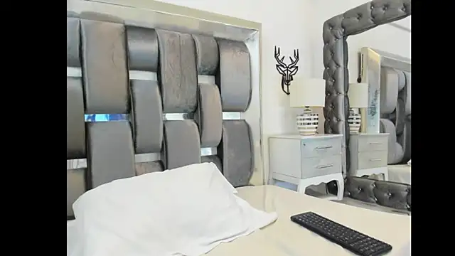 AntonellaaHot online show from 14, 12, 2025