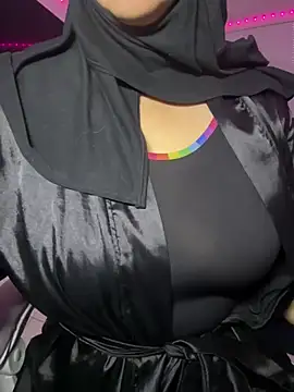 Snapshot of Jameela chatting on 15, 7, 2026 Jameela online show from 15, 7, 2026