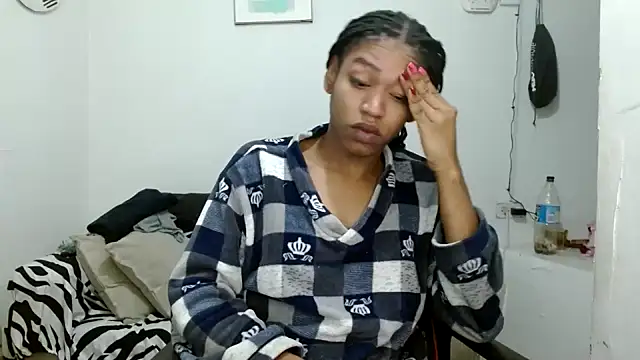 angelamarie1 online show from 10, 4, 2026