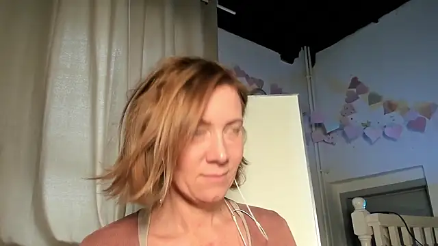 Lola Belgium online show from 15, 2, 2025