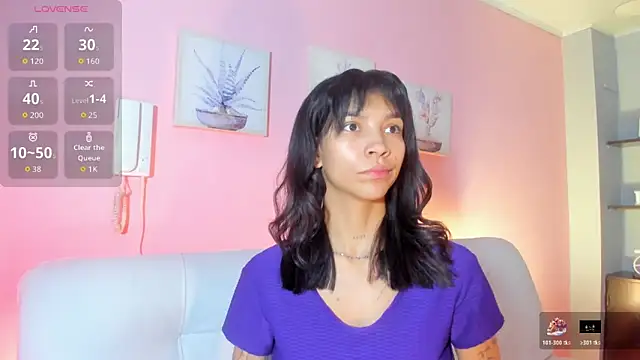 LauraAristizabal online show from 12, 11, 2025