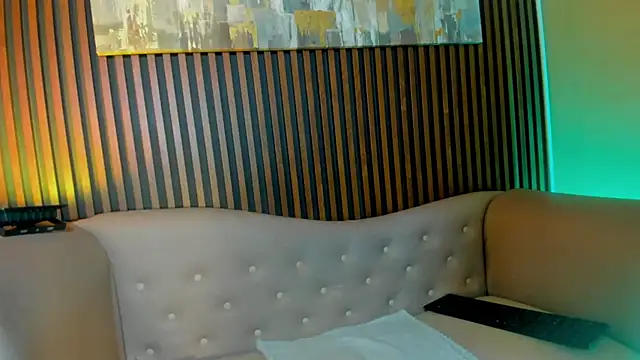 LauraAristizabal online show from 22, 3, 2026