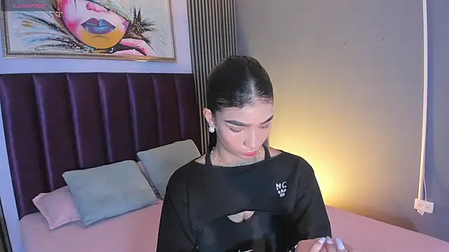 Snapshot of LauraAristizabal chatting on 12, 7, 2026 LauraAristizabal online show from 12, 7, 2026