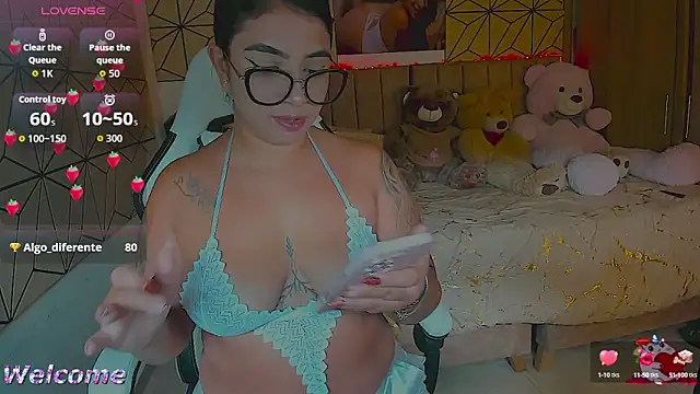 vane lopez  online show from 7, 10, 2025