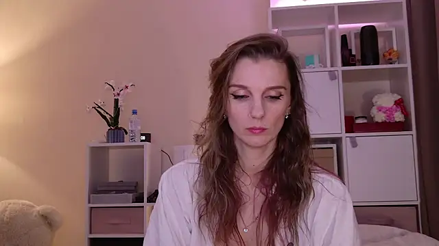 Karamelsw  online show from 2, 4, 2026