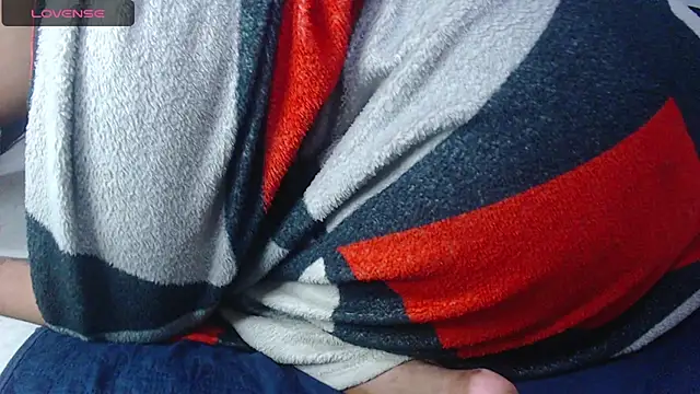 Snapshot of Sexy_night_bm chatting on 11, 10, 2025 Sexy night bm online show from 11, 10, 2025