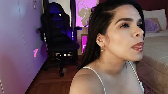 Snapshot of Mafer_Meow chatting on 11, 6, 2026 Mafer Meow online show from 11, 6, 2026