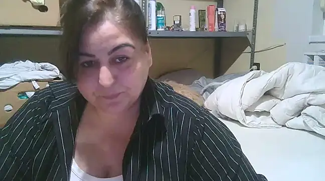 Snapshot of Mileva88 chatting on 6, 1, 2025 Mileva88 online show from 6, 1, 2025