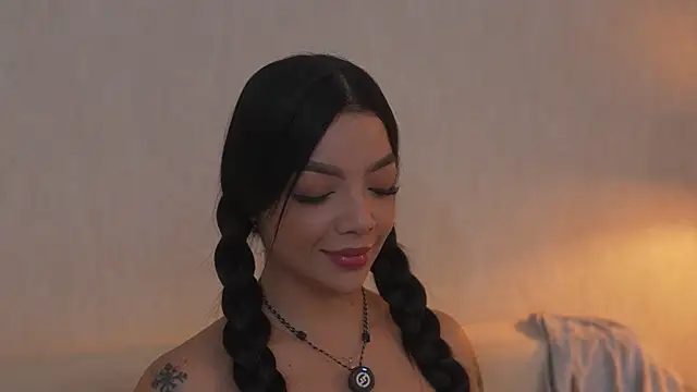 sarah hiill online show from 2, 4, 2026