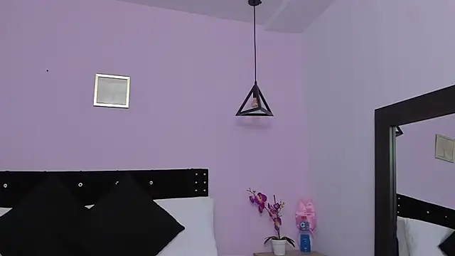 CeliWoods online show from 8, 2, 2025