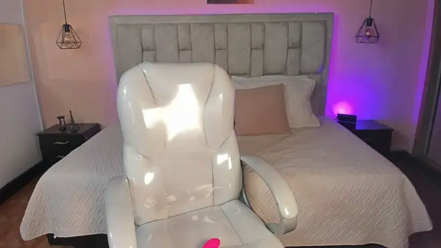 Stefhanyblow online show from 13, 9, 2025