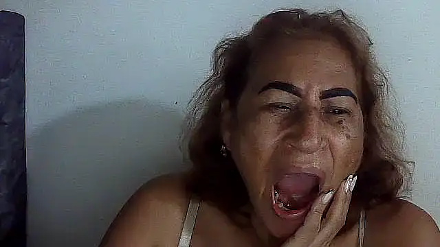 Snapshot of charrysexy1 chatting on 19, 12, 2025 charrysexy1 online show from 19, 12, 2025