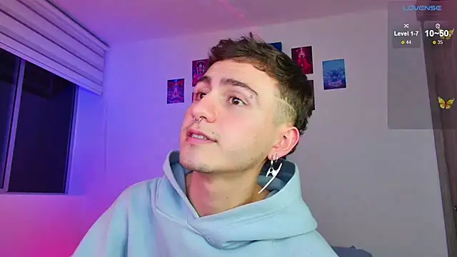 Snapshot of dimitri-bilak chatting on 18, 10, 2025 dimitri-bilak online show from 18, 10, 2025