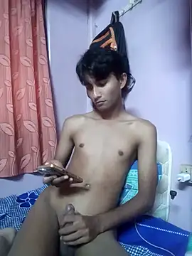 Snapshot of Sexyslimguyy chatting on 12, 9, 2025 Sexyslimguyy online show from 12, 9, 2025