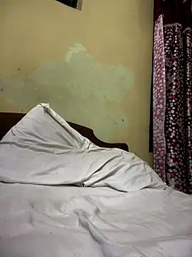 Snapshot of Sexyslimguyy chatting on 27, 11, 2025 Sexyslimguyy online show from 27, 11, 2025