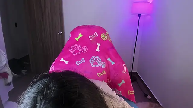 Miss Nicole online show from 30, 11, 2025