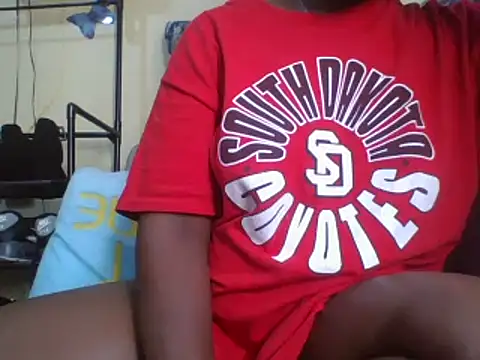 queenofqueens96 online show from 13, 2, 2025