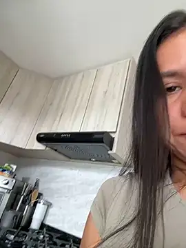 Snapshot of Reggie-Liam chatting on 3, 11, 2025 Reggie-Liam online show from 3, 11, 2025