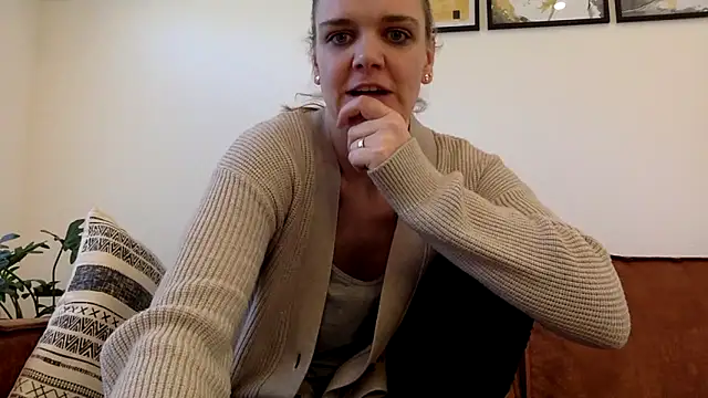 Suesse Schnitte online show from 14, 2, 2025