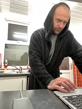 bigguy101 online show from 10, 2, 2025